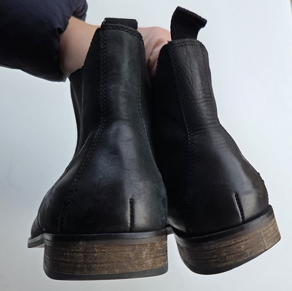 Rodd & Gunn Kingsview Road Chelsea Boot Black Nubuck Leather Size 43 Size 10 - Picture 7 of 10